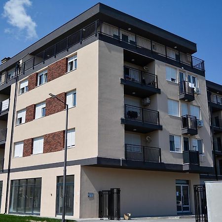 Crown Apartment سوبوتيتْسا المظهر الخارجي الصورة